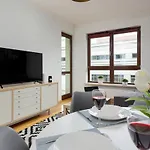 Apartament Giełdowa 4 By Renters Warszawa