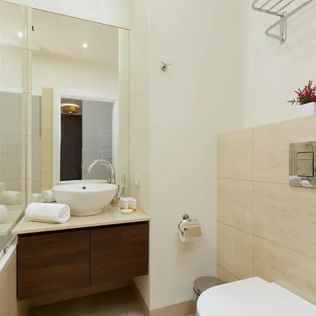 Gieldowa 4 By Renters